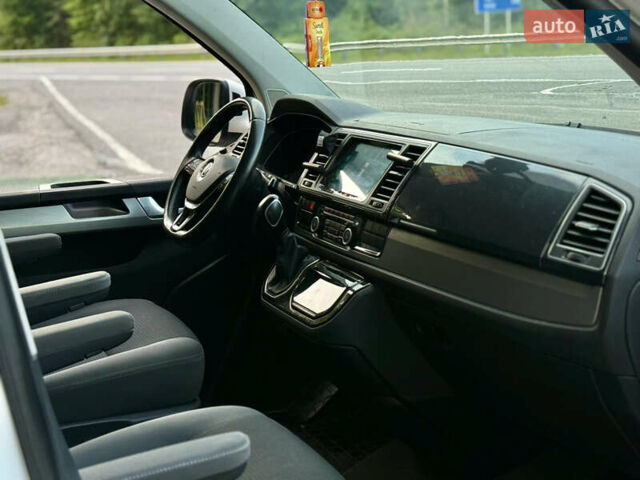 Белый Фольксваген Мультиван, объемом двигателя 1.97 л и пробегом 313 тыс. км за 26200 $, фото 43 на Automoto.ua