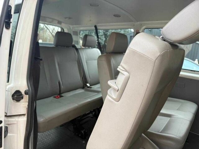 Белый Фольксваген Мультиван, объемом двигателя 2 л и пробегом 197 тыс. км за 7400 $, фото 8 на Automoto.ua