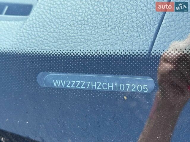 Белый Фольксваген Мультиван, объемом двигателя 2 л и пробегом 280 тыс. км за 22900 $, фото 19 на Automoto.ua