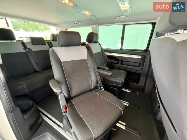 Білий Фольксваген Мультиван, об'ємом двигуна 1.98 л та пробігом 223 тис. км за 18999 $, фото 40 на Automoto.ua