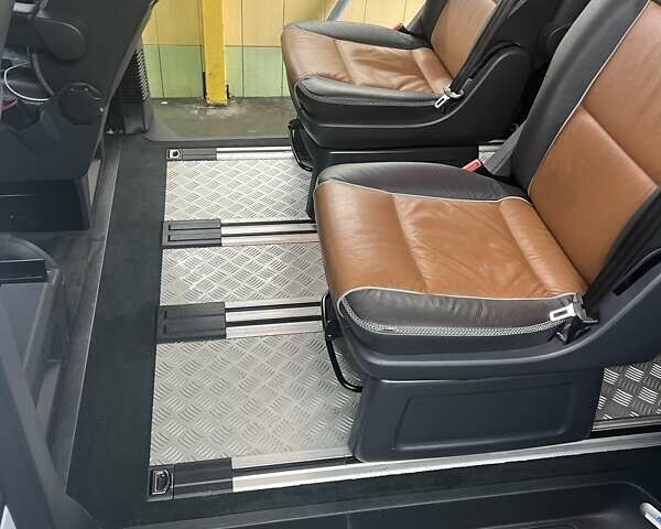 Белый Фольксваген Мультиван, объемом двигателя 2 л и пробегом 190 тыс. км за 26100 $, фото 7 на Automoto.ua