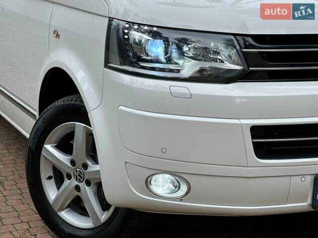 Білий Фольксваген Мультиван, об'ємом двигуна 1.98 л та пробігом 207 тис. км за 28900 $, фото 13 на Automoto.ua