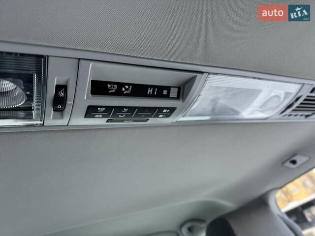 Белый Фольксваген Мультиван, объемом двигателя 2 л и пробегом 221 тыс. км за 26500 $, фото 51 на Automoto.ua