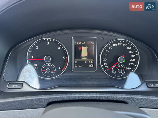 Белый Фольксваген Мультиван, объемом двигателя 2 л и пробегом 221 тыс. км за 26500 $, фото 42 на Automoto.ua