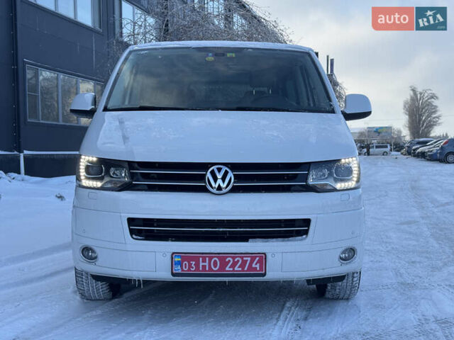 Белый Фольксваген Мультиван, объемом двигателя 2 л и пробегом 221 тыс. км за 26500 $, фото 11 на Automoto.ua