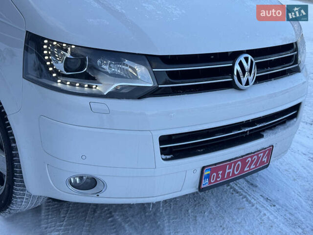 Белый Фольксваген Мультиван, объемом двигателя 2 л и пробегом 221 тыс. км за 26500 $, фото 13 на Automoto.ua