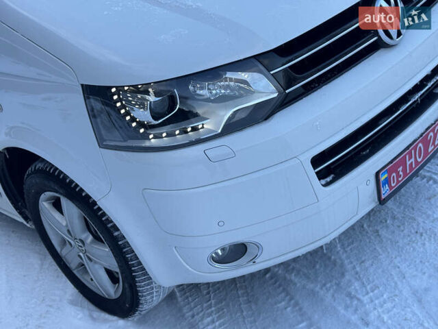 Белый Фольксваген Мультиван, объемом двигателя 2 л и пробегом 221 тыс. км за 26500 $, фото 12 на Automoto.ua