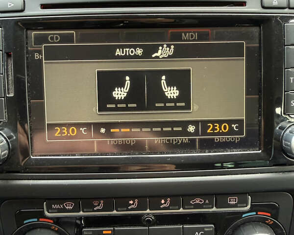 Білий Фольксваген Мультиван, об'ємом двигуна 1.97 л та пробігом 148 тис. км за 32999 $, фото 105 на Automoto.ua