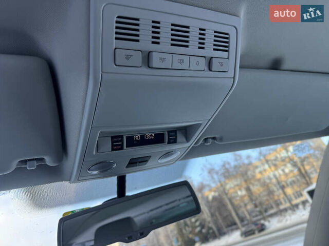 Белый Фольксваген Мультиван, объемом двигателя 2 л и пробегом 221 тыс. км за 26500 $, фото 39 на Automoto.ua