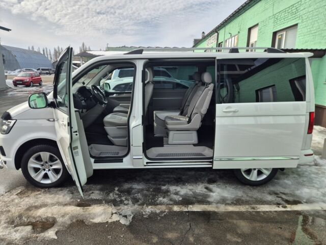 Білий Фольксваген Мультиван, об'ємом двигуна 2 л та пробігом 184 тис. км за 34300 $, фото 7 на Automoto.ua