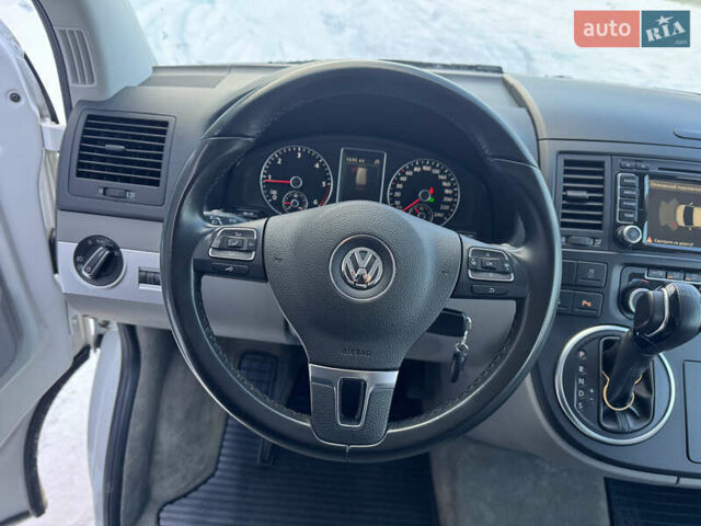 Белый Фольксваген Мультиван, объемом двигателя 2 л и пробегом 221 тыс. км за 26500 $, фото 34 на Automoto.ua