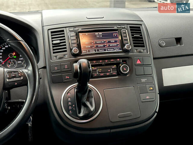 Белый Фольксваген Мультиван, объемом двигателя 1.97 л и пробегом 224 тыс. км за 35000 $, фото 25 на Automoto.ua