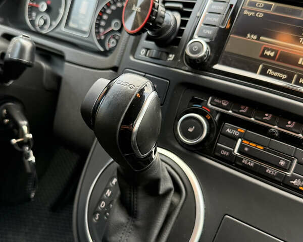 Білий Фольксваген Мультиван, об'ємом двигуна 1.97 л та пробігом 148 тис. км за 32999 $, фото 55 на Automoto.ua