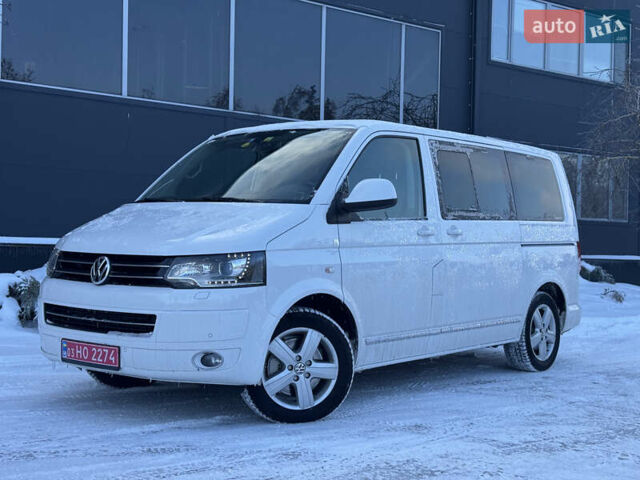 Белый Фольксваген Мультиван, объемом двигателя 2 л и пробегом 221 тыс. км за 26500 $, фото 2 на Automoto.ua