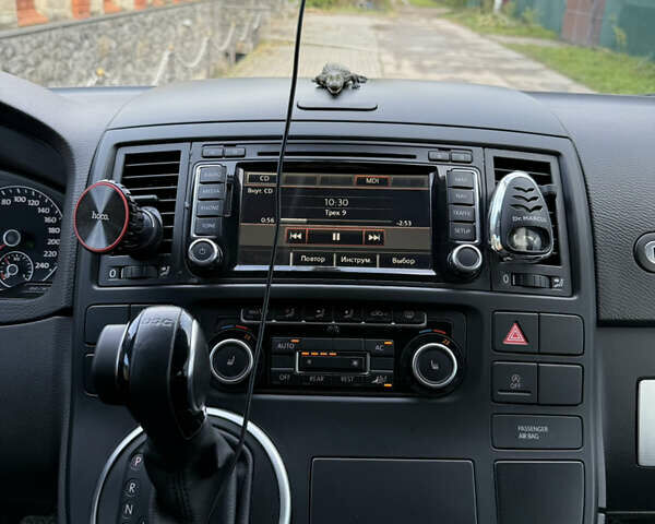 Білий Фольксваген Мультиван, об'ємом двигуна 1.97 л та пробігом 148 тис. км за 32999 $, фото 26 на Automoto.ua