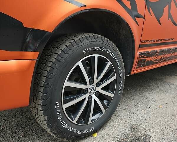 Фольксваген Мультиван 2016 в Черкассах на Automoto.ua Белый Фольксваген Мультиван, объемом двигателя 1.98 л и пробегом 200 тыс. км за 49000 $, фото 24 на Automoto.ua