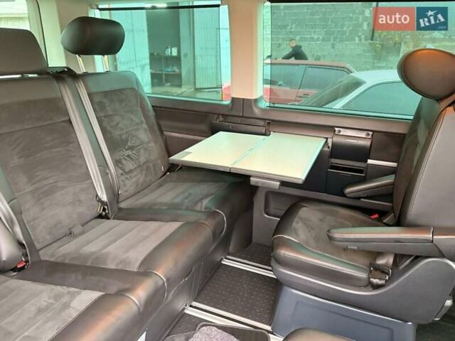 Білий Фольксваген Мультиван, об'ємом двигуна 1.97 л та пробігом 355 тис. км за 28700 $, фото 5 на Automoto.ua