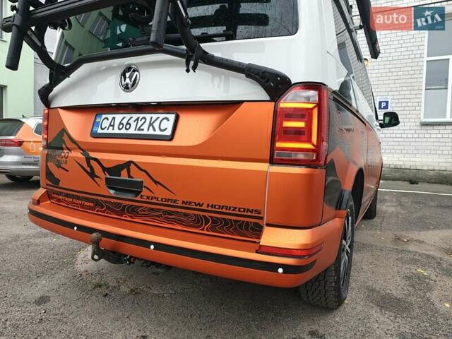 Фольксваген Мультиван 2016 в Черкассах на Automoto.ua Белый Фольксваген Мультиван, объемом двигателя 1.98 л и пробегом 200 тыс. км за 49000 $, фото 7 на Automoto.ua