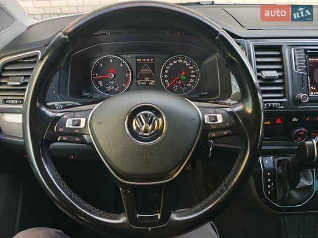 Фольксваген Мультиван 2016 в Черкассах на Automoto.ua Белый Фольксваген Мультиван, объемом двигателя 1.98 л и пробегом 200 тыс. км за 49000 $, фото 9 на Automoto.ua