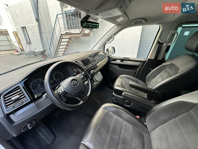 Белый Фольксваген Мультиван, объемом двигателя 2 л и пробегом 230 тыс. км за 36900 $, фото 18 на Automoto.ua