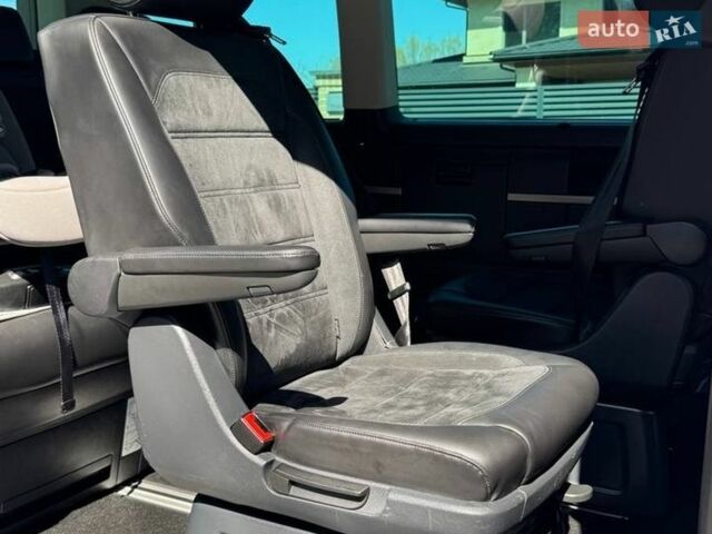 Білий Фольксваген Мультиван, об'ємом двигуна 1.97 л та пробігом 359 тис. км за 28000 $, фото 36 на Automoto.ua