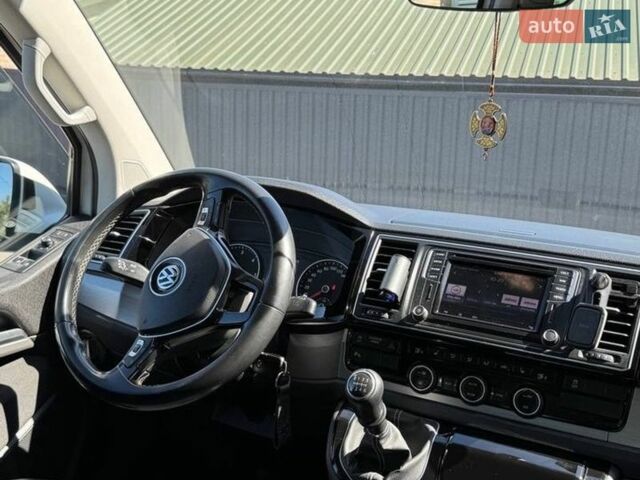 Білий Фольксваген Мультиван, об'ємом двигуна 1.97 л та пробігом 359 тис. км за 28000 $, фото 22 на Automoto.ua