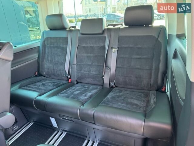 Белый Фольксваген Мультиван, объемом двигателя 2 л и пробегом 195 тыс. км за 39900 $, фото 28 на Automoto.ua