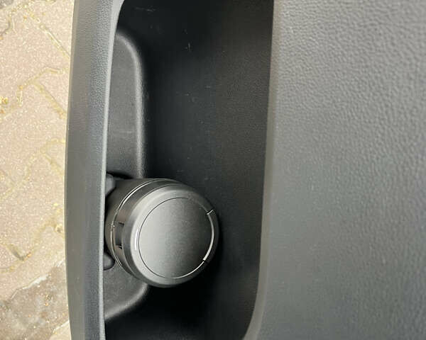 Білий Фольксваген Мультиван, об'ємом двигуна 1.97 л та пробігом 103 тис. км за 36900 $, фото 49 на Automoto.ua