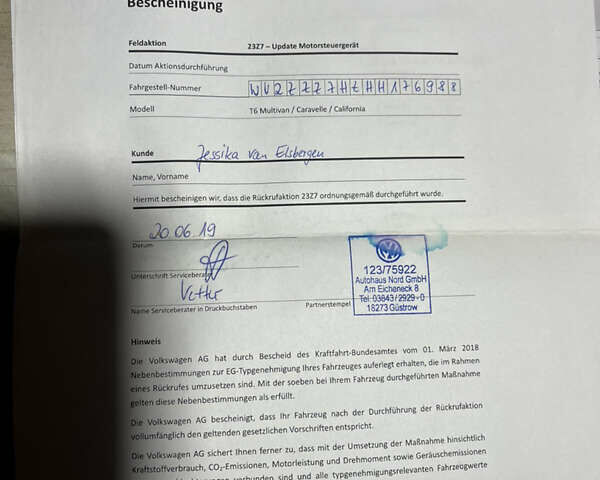 Білий Фольксваген Мультиван, об'ємом двигуна 1.97 л та пробігом 103 тис. км за 36900 $, фото 3 на Automoto.ua