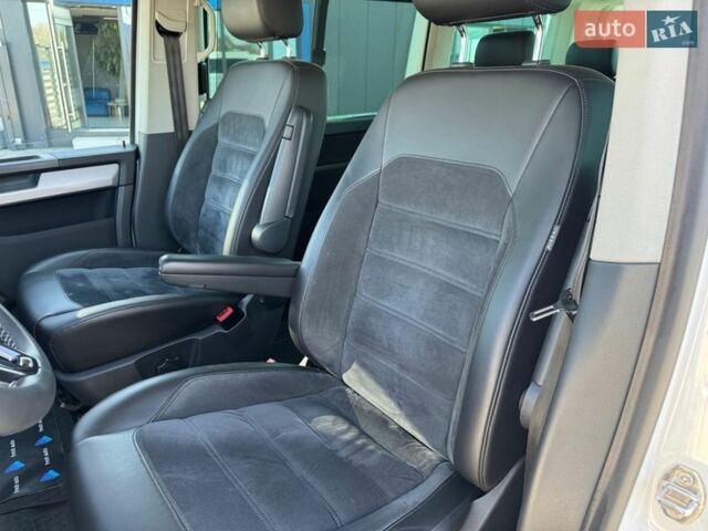 Белый Фольксваген Мультиван, объемом двигателя 2 л и пробегом 195 тыс. км за 39900 $, фото 19 на Automoto.ua