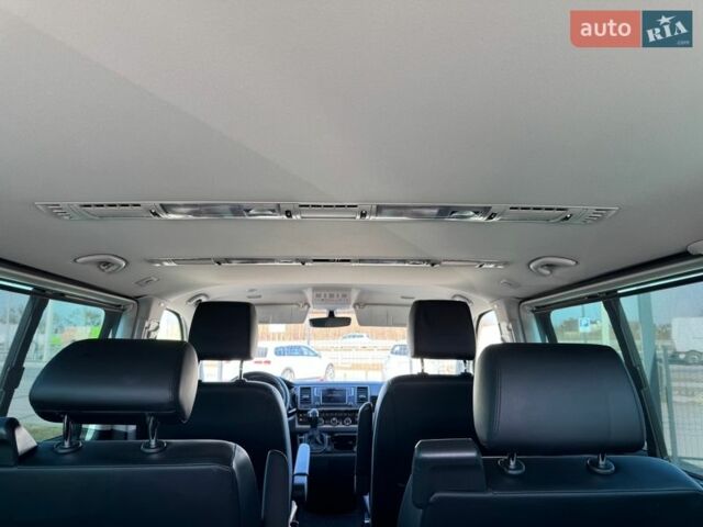 Белый Фольксваген Мультиван, объемом двигателя 2 л и пробегом 195 тыс. км за 39900 $, фото 33 на Automoto.ua