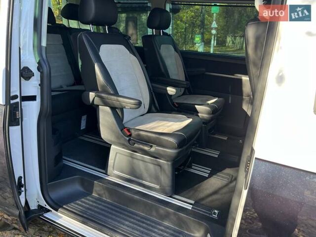 Білий Фольксваген Мультиван, об'ємом двигуна 1.97 л та пробігом 230 тис. км за 43000 $, фото 32 на Automoto.ua