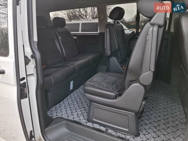 Білий Фольксваген Мультиван, об'ємом двигуна 1.97 л та пробігом 128 тис. км за 58000 $, фото 4 на Automoto.ua