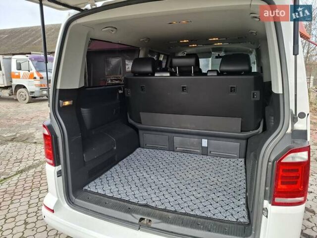 Білий Фольксваген Мультиван, об'ємом двигуна 1.97 л та пробігом 128 тис. км за 58000 $, фото 6 на Automoto.ua