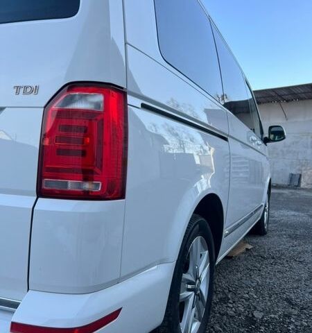 Білий Фольксваген Мультиван, об'ємом двигуна 0 л та пробігом 200 тис. км за 35800 $, фото 9 на Automoto.ua