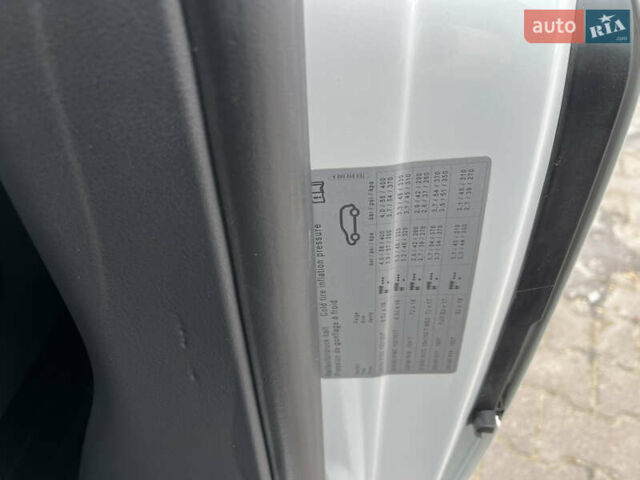 Білий Фольксваген Мультиван, об'ємом двигуна 1.97 л та пробігом 103 тис. км за 36900 $, фото 79 на Automoto.ua