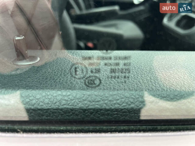 Білий Фольксваген Мультиван, об'ємом двигуна 1.97 л та пробігом 103 тис. км за 36900 $, фото 52 на Automoto.ua