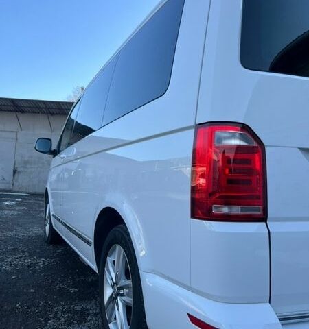 Білий Фольксваген Мультиван, об'ємом двигуна 0 л та пробігом 200 тис. км за 35800 $, фото 8 на Automoto.ua