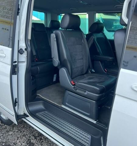 Білий Фольксваген Мультиван, об'ємом двигуна 0 л та пробігом 200 тис. км за 35800 $, фото 17 на Automoto.ua