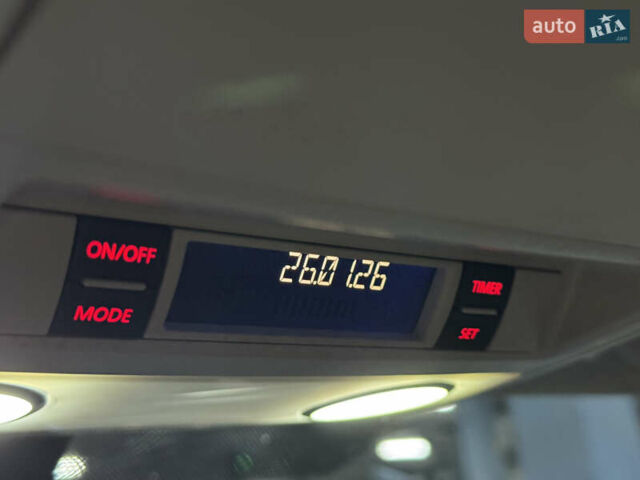 Белый Фольксваген Мультиван, объемом двигателя 2 л и пробегом 204 тыс. км за 42700 $, фото 34 на Automoto.ua