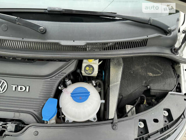 Білий Фольксваген Мультиван, об'ємом двигуна 1.97 л та пробігом 157 тис. км за 50700 $, фото 55 на Automoto.ua