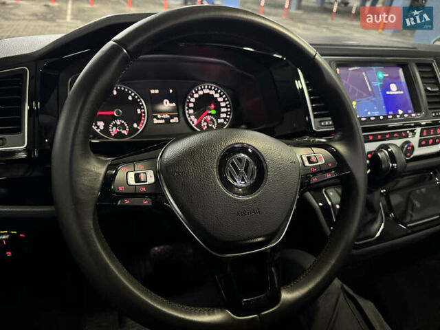 Белый Фольксваген Мультиван, объемом двигателя 2 л и пробегом 204 тыс. км за 42700 $, фото 29 на Automoto.ua