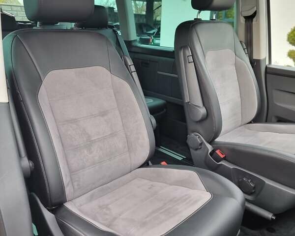 Білий Фольксваген Мультиван, об'ємом двигуна 1.97 л та пробігом 228 тис. км за 40900 $, фото 31 на Automoto.ua