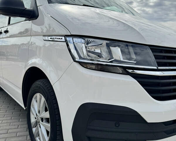 Білий Фольксваген Мультиван, об'ємом двигуна 1.97 л та пробігом 142 тис. км за 46300 $, фото 8 на Automoto.ua