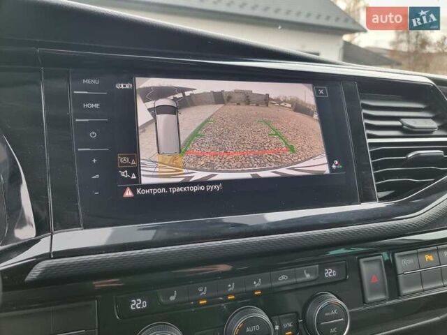 Білий Фольксваген Мультиван, об'ємом двигуна 1.97 л та пробігом 228 тис. км за 40900 $, фото 43 на Automoto.ua