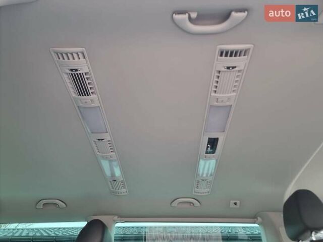 Білий Фольксваген Мультиван, об'ємом двигуна 1.97 л та пробігом 228 тис. км за 40900 $, фото 36 на Automoto.ua