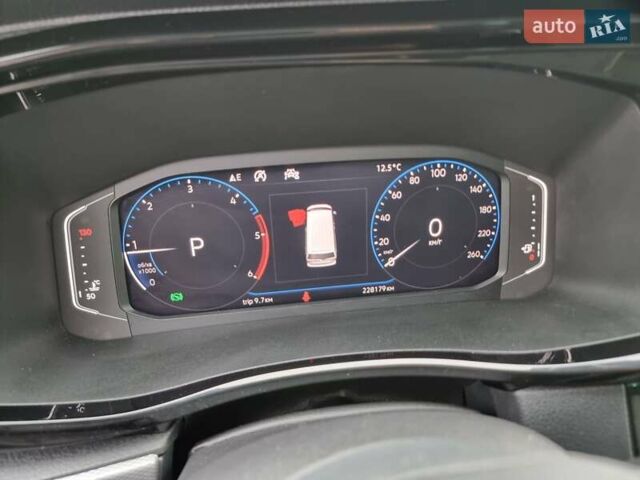 Білий Фольксваген Мультиван, об'ємом двигуна 1.97 л та пробігом 228 тис. км за 40900 $, фото 27 на Automoto.ua