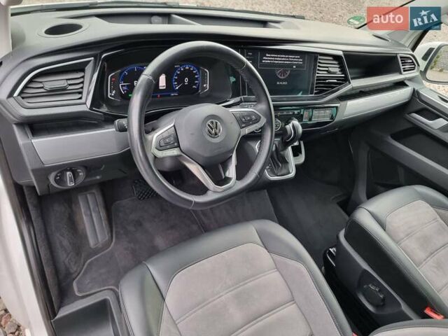 Білий Фольксваген Мультиван, об'ємом двигуна 1.97 л та пробігом 228 тис. км за 40900 $, фото 24 на Automoto.ua