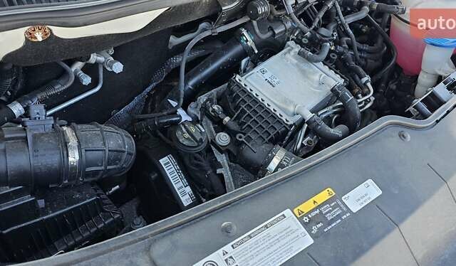 Белый Фольксваген Мультиван, объемом двигателя 1.97 л и пробегом 164 тыс. км за 45777 $, фото 53 на Automoto.ua