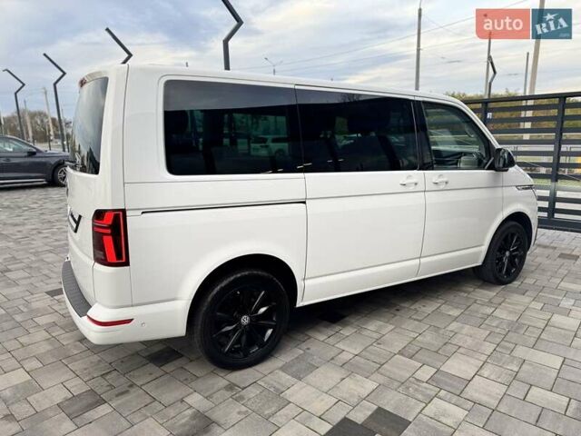 Білий Фольксваген Мультиван, об'ємом двигуна 2 л та пробігом 116 тис. км за 65900 $, фото 2 на Automoto.ua